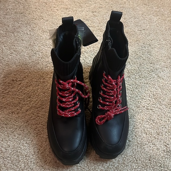 Nurture Whitney water resistant waterproof lace up platform boot red laces 5.5 - Picture 3 of 11